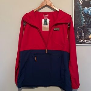 NWT LLBean Women's Mountain Classic Anorak Rain jacket, Red Blue, Petite Medium